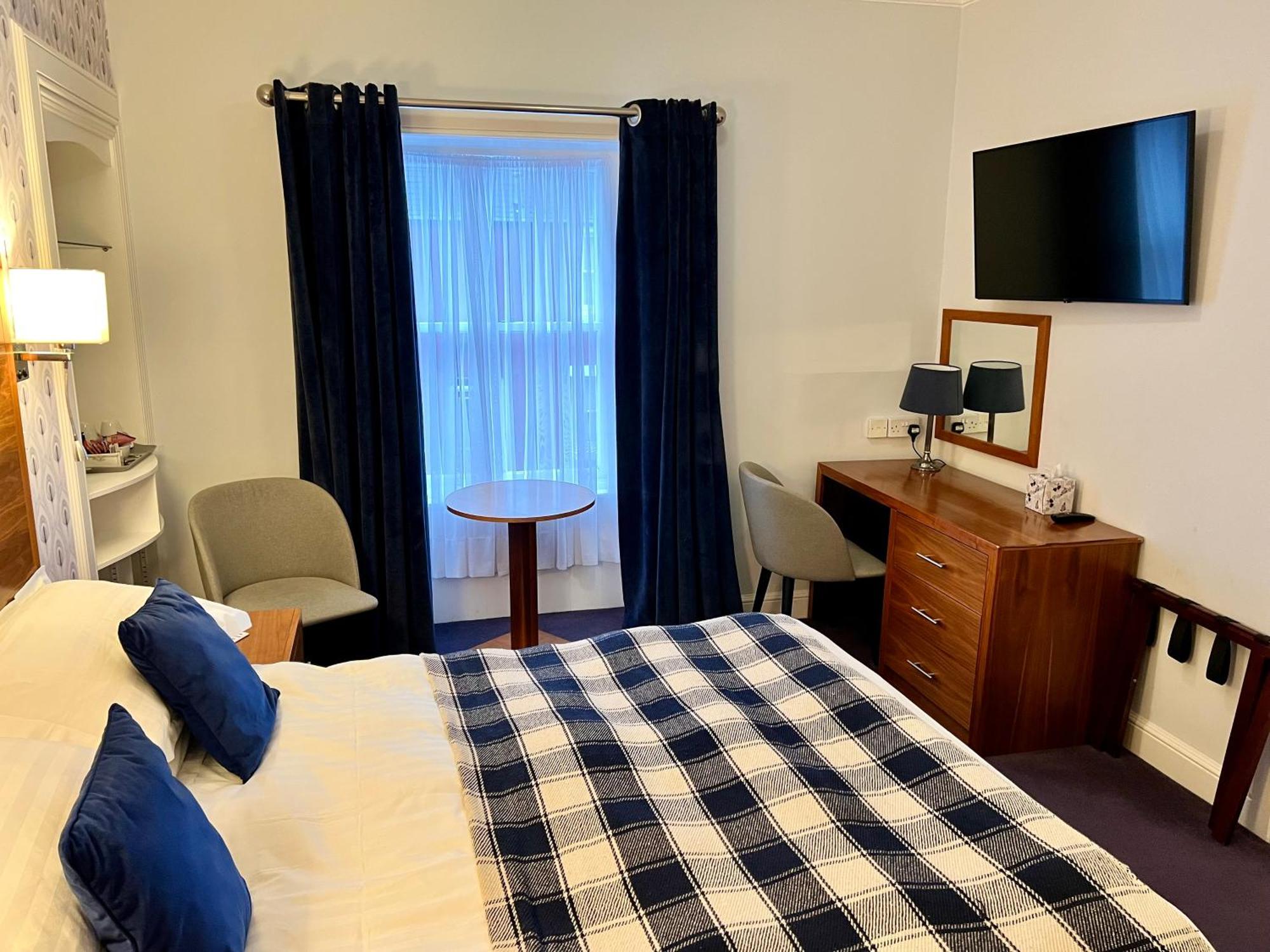 Selkirk Arms Hotel Kirkcudbright Ngoại thất bức ảnh