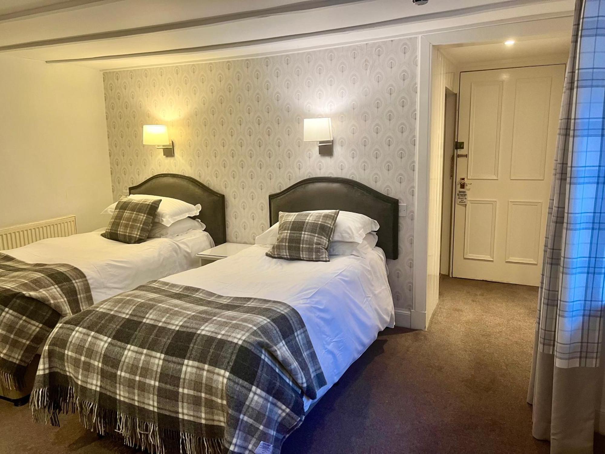 Selkirk Arms Hotel Kirkcudbright Ngoại thất bức ảnh
